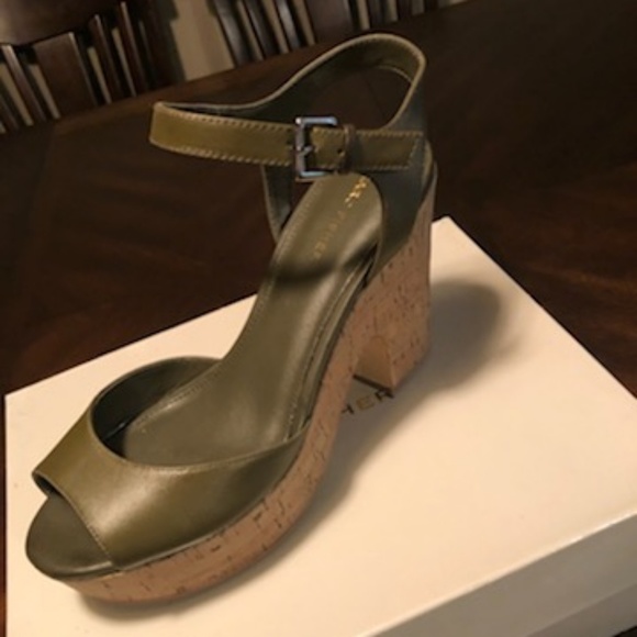 Shoes - Picture 1 of 1